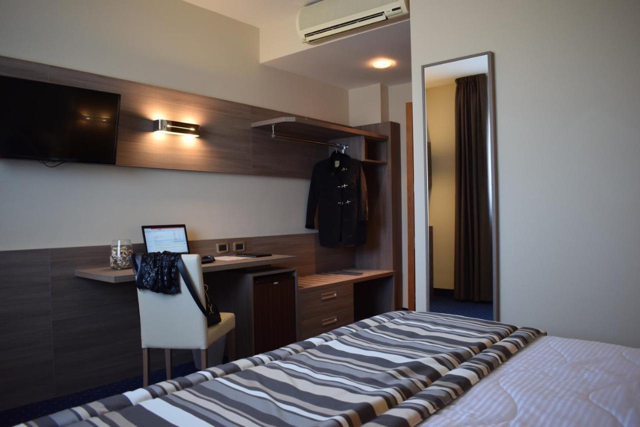 Roma Domus Hotel Ponzano Romano المظهر الخارجي الصورة
